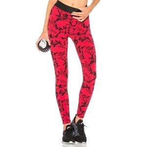 Koral Camo Leggings XS red